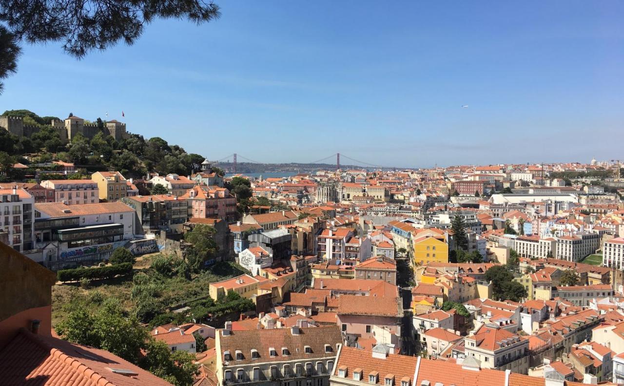 Feel Home In This Stunning Renovated Nest In Graca Lisboa Exterior foto